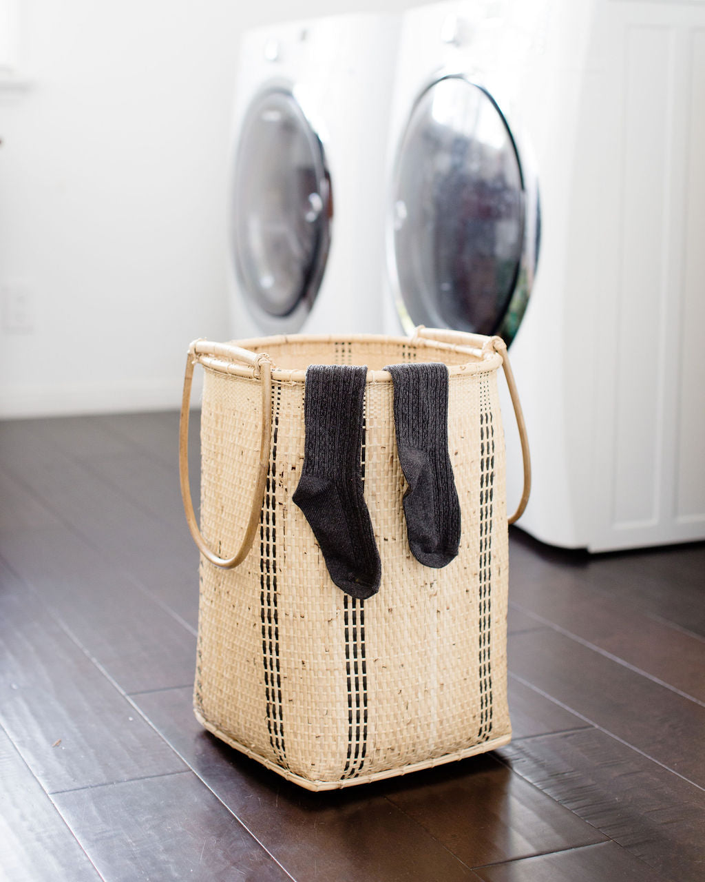 Laundry Basket with Handle