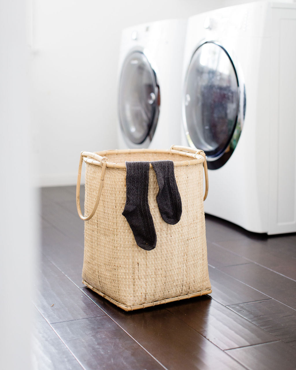 Laundry Basket with Handle